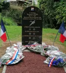 Mémorial des Aviateurs ROYE.jpg